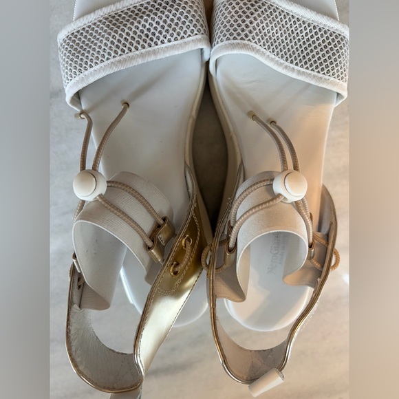 NeroGiardini Bungee Platform Wedge Sandals in White/Gold size 39/8.5 - Picture 10 of 12